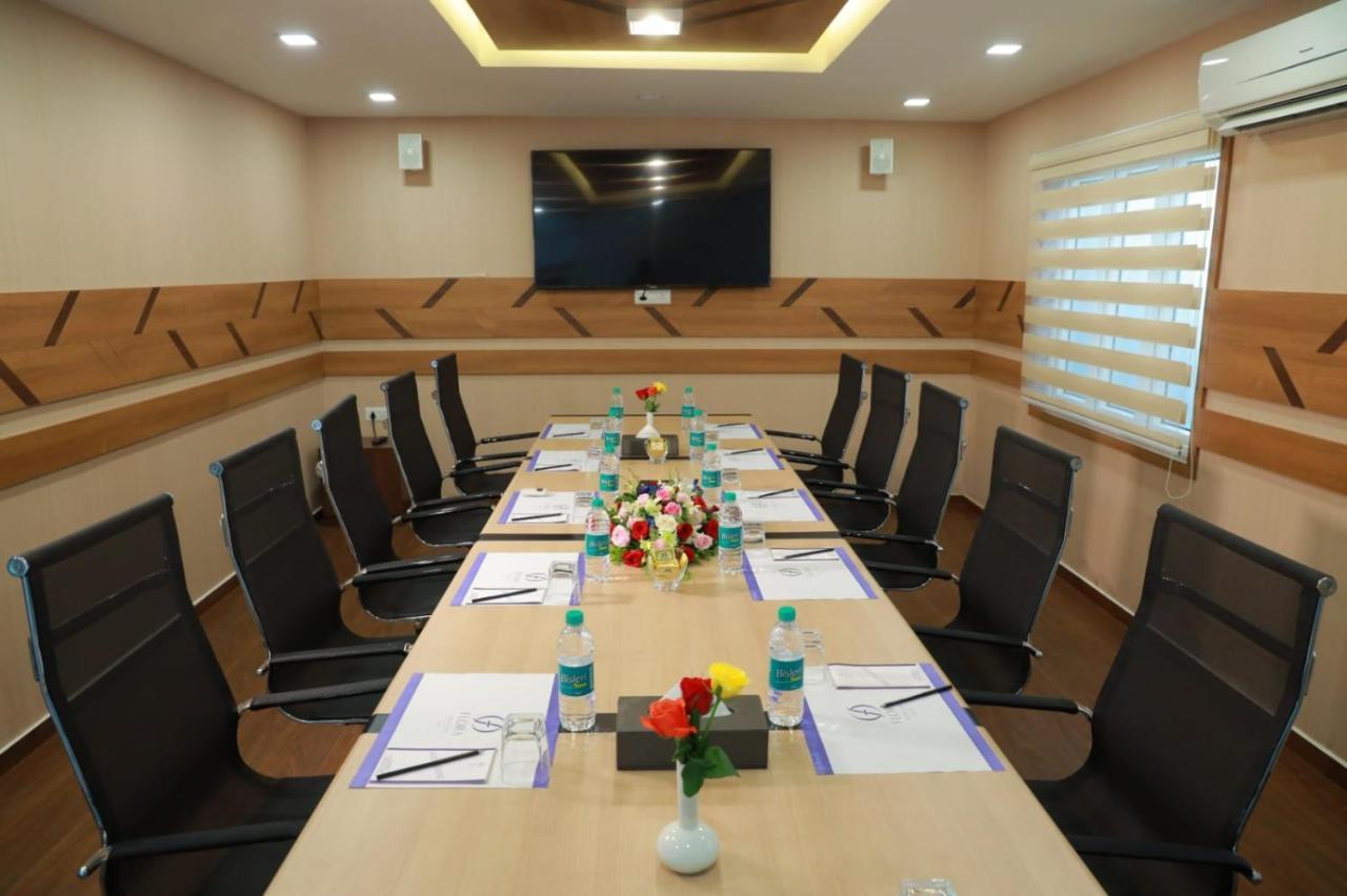 Flora Charishma Residency Aluva Ξενοδοχείο Kochi Εξωτερικό φωτογραφία
