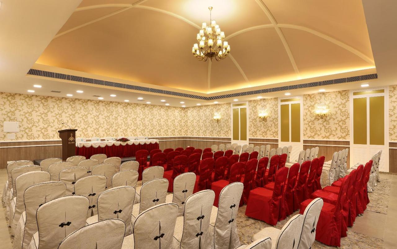 Flora Charishma Residency Aluva Ξενοδοχείο Kochi Εξωτερικό φωτογραφία