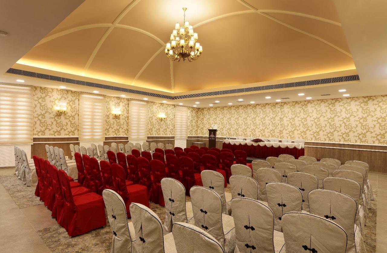 Flora Charishma Residency Aluva Ξενοδοχείο Kochi Εξωτερικό φωτογραφία