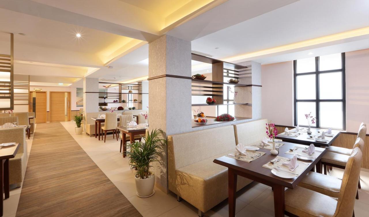 Flora Charishma Residency Aluva Ξενοδοχείο Kochi Εξωτερικό φωτογραφία